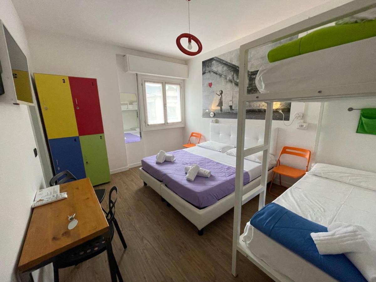 Lake Garda Hostel Salo Luaran gambar