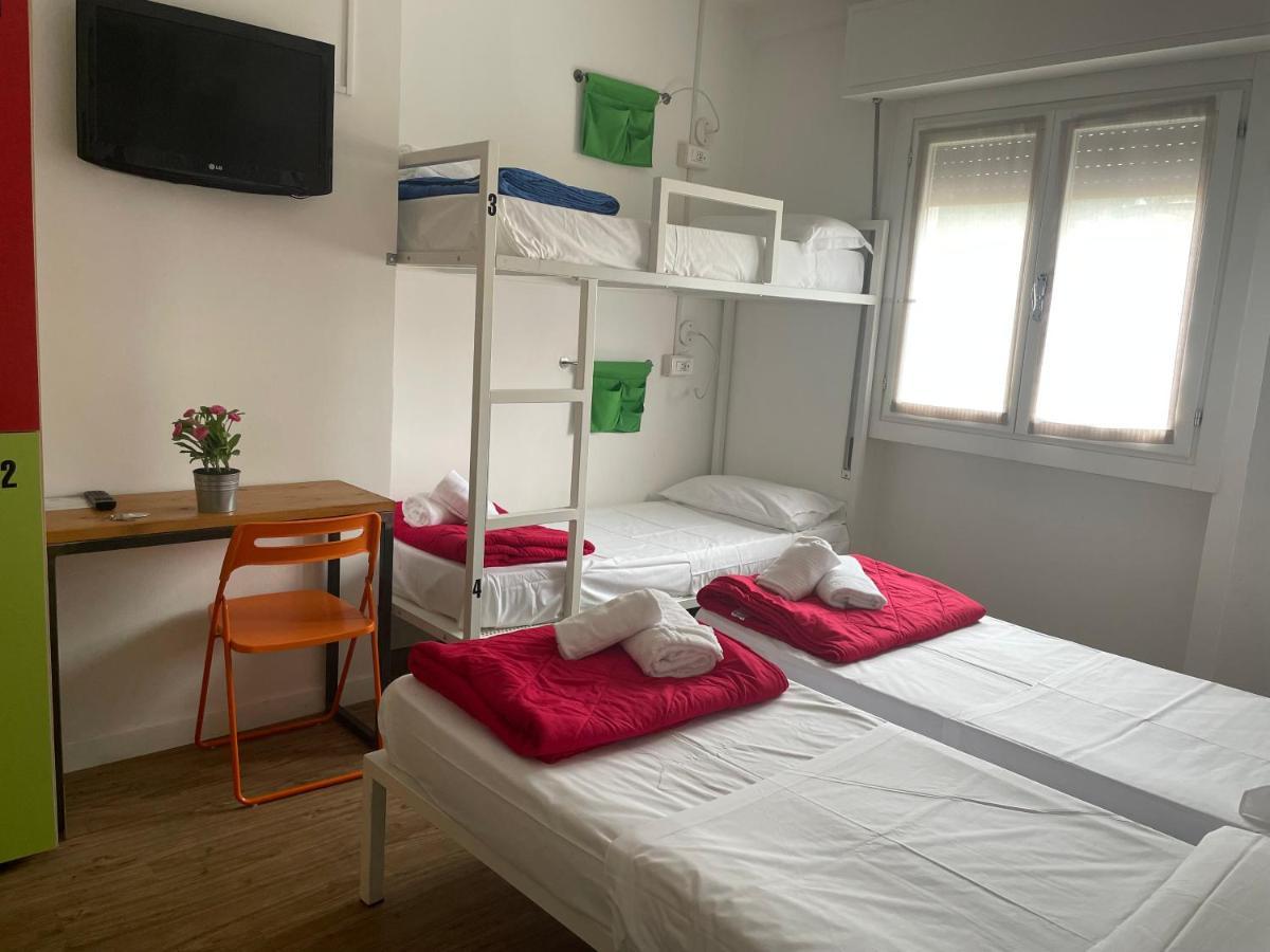 Lake Garda Hostel Salo Luaran gambar