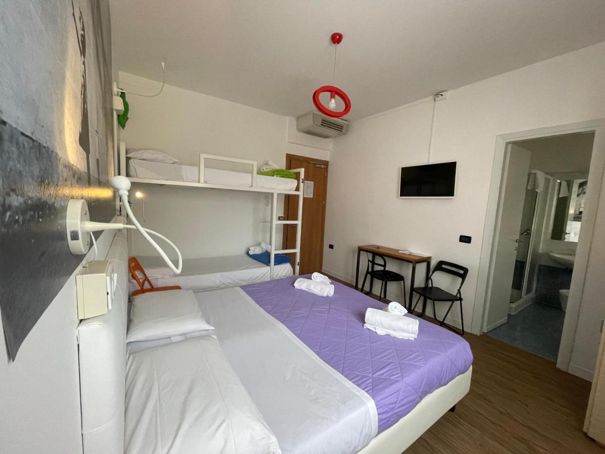 Lake Garda Hostel Salo Luaran gambar