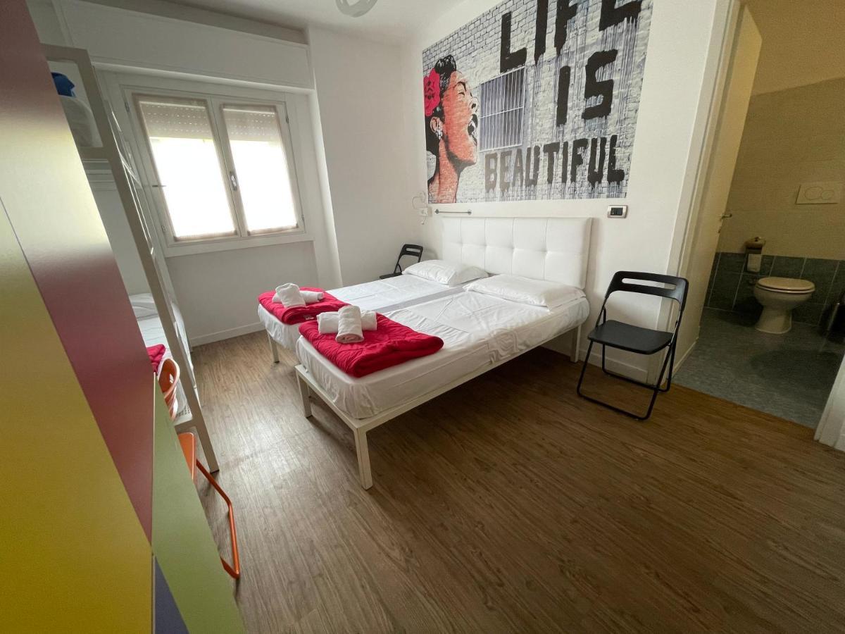 Lake Garda Hostel Salo Luaran gambar