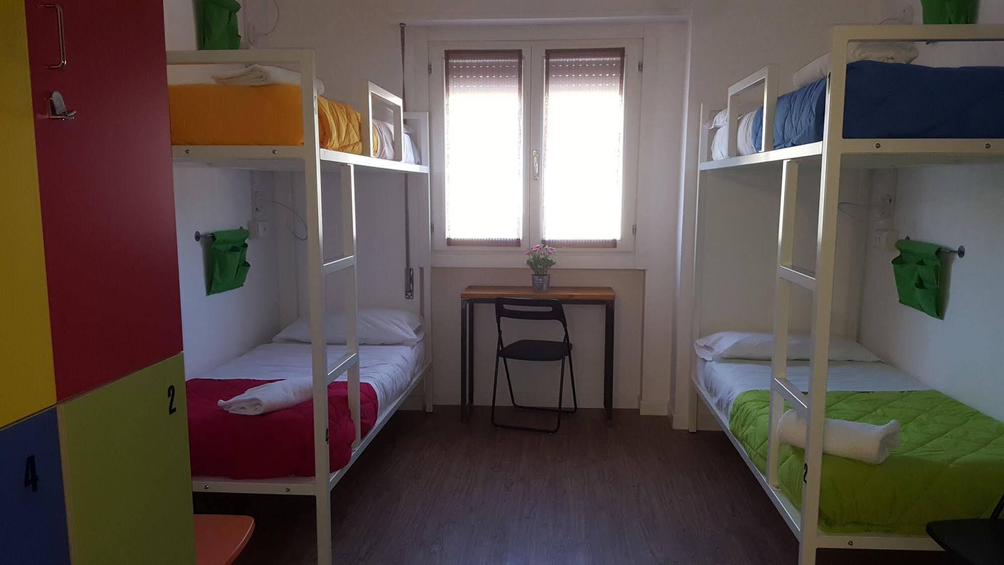 Lake Garda Hostel Salo Luaran gambar